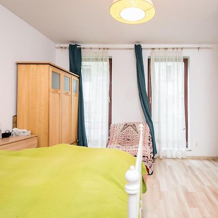 Green Garden Podgorze Apartment Wawelofts Krakow Bagian luar foto